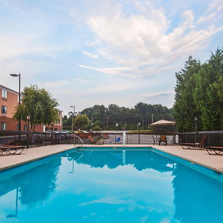 Holiday Inn Express Winston-Salem By Ihg Екстериор снимка