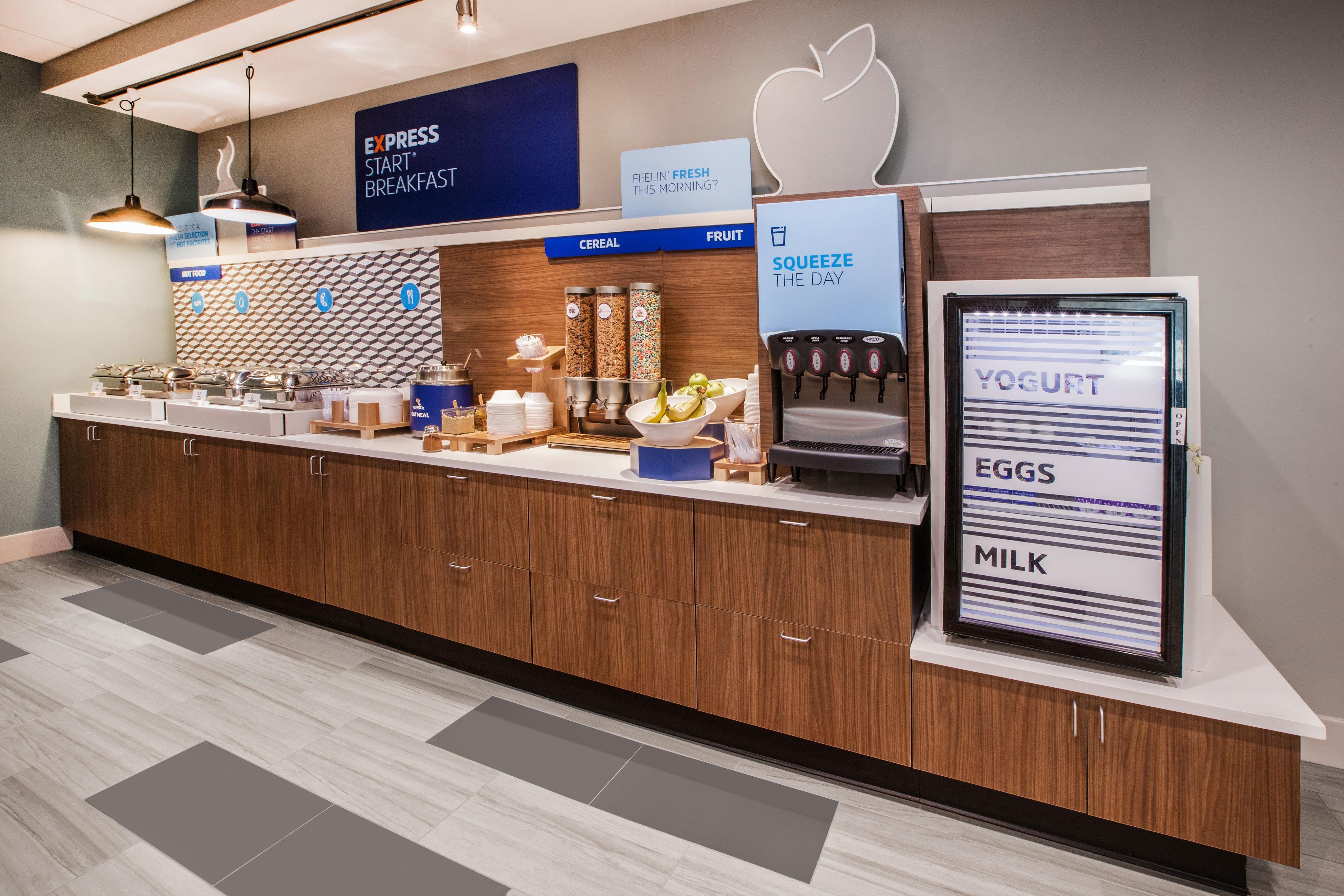 Holiday Inn Express Winston-Salem By Ihg Екстериор снимка