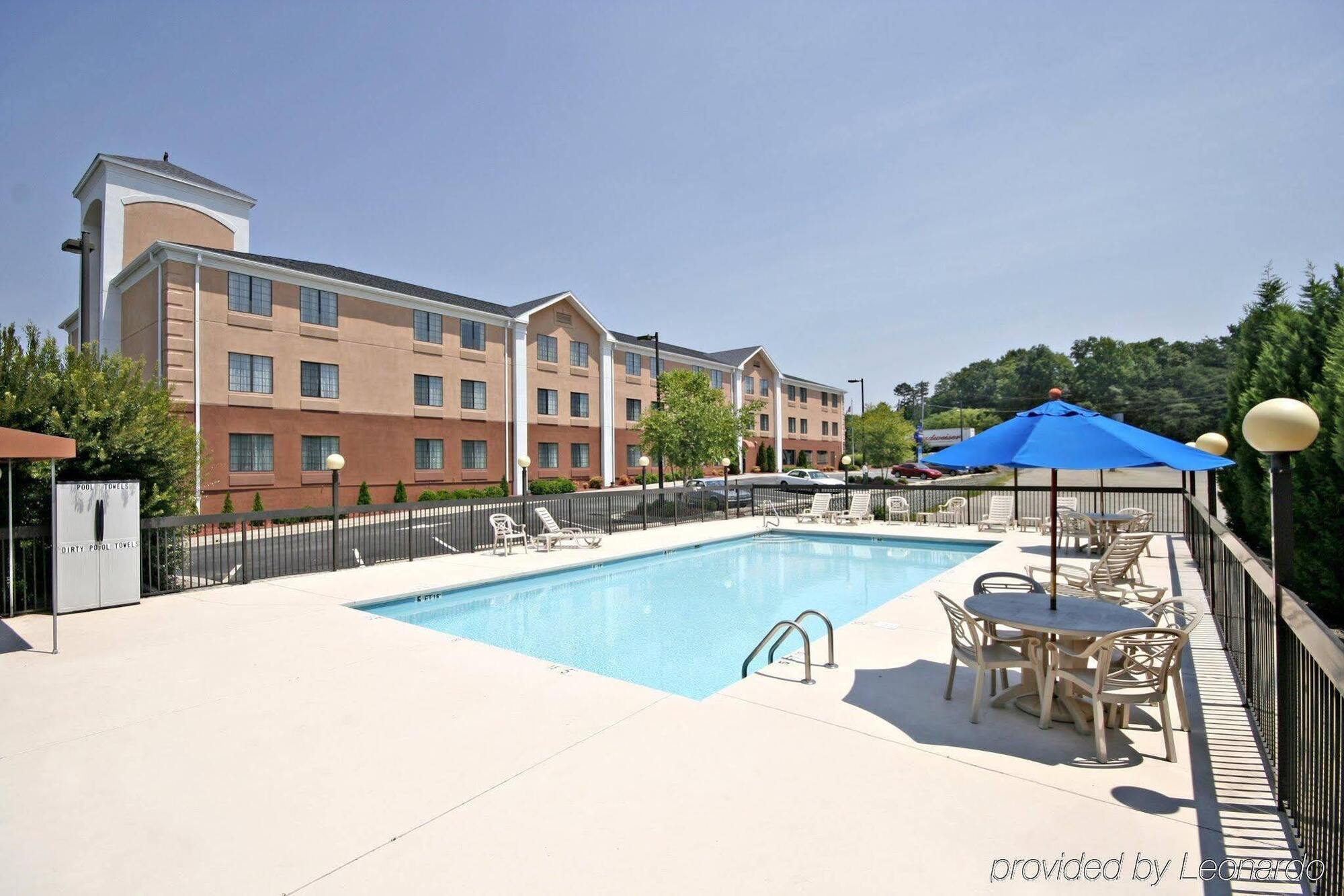 Holiday Inn Express Winston-Salem By Ihg Екстериор снимка